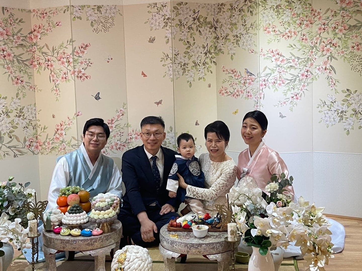 이선이 돌잔치에서 함께