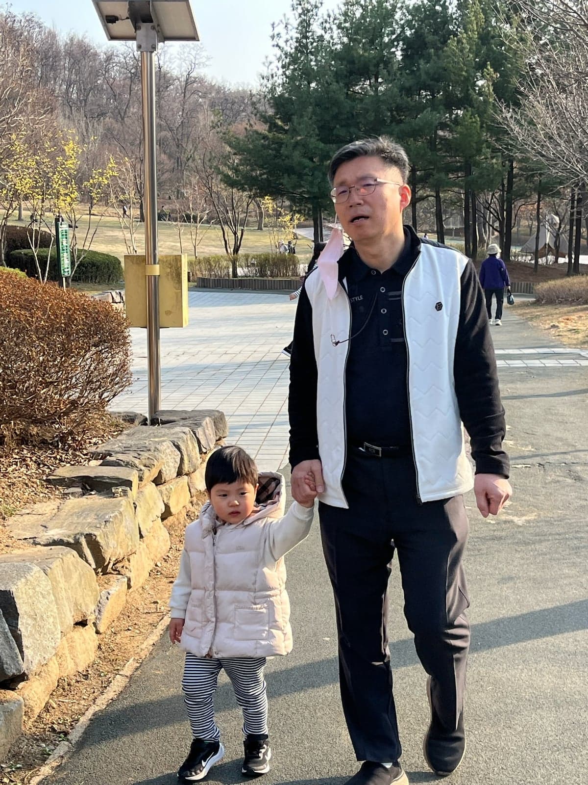 함께 걷는 하루